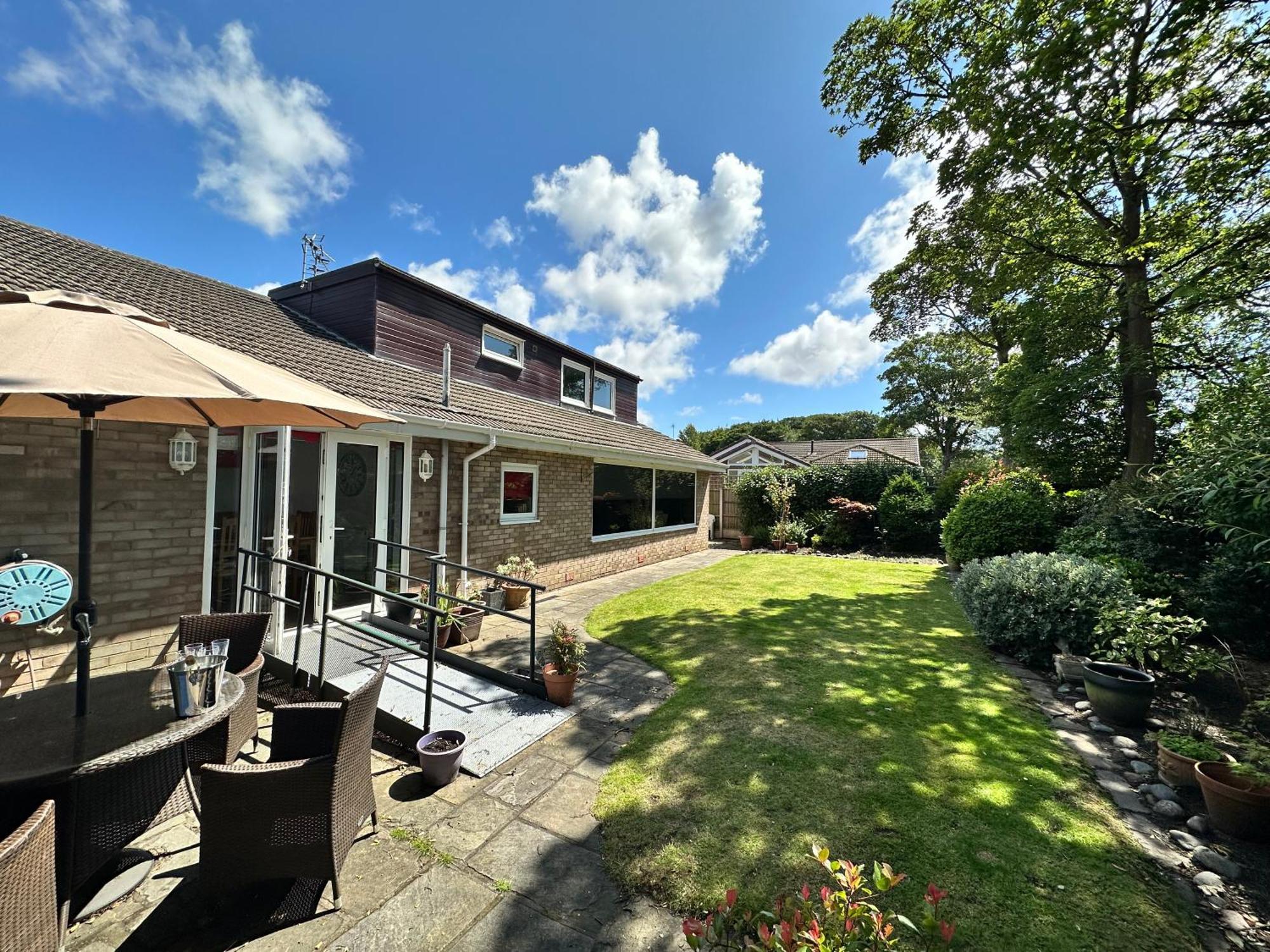 'Sounion' - Fabulous, Spacious Modern House With Large Private Garden In Leafy Lytham Lytham St Annes Exterior photo